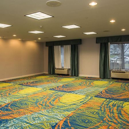 Wyndham Garden Erie Hotel Kearsarge Exterior photo