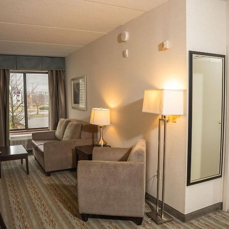 Wyndham Garden Erie Hotel Kearsarge Exterior photo