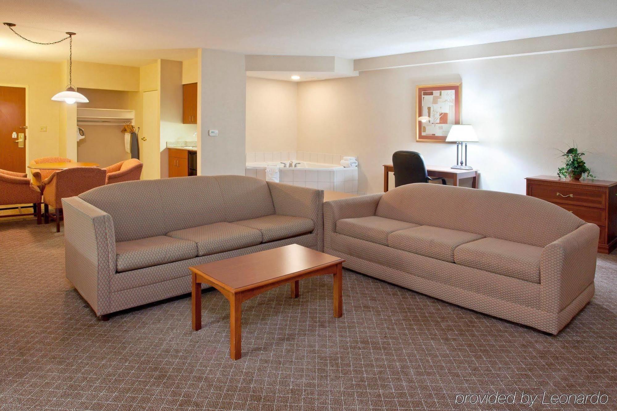 Wyndham Garden Erie Hotel Kearsarge Room photo