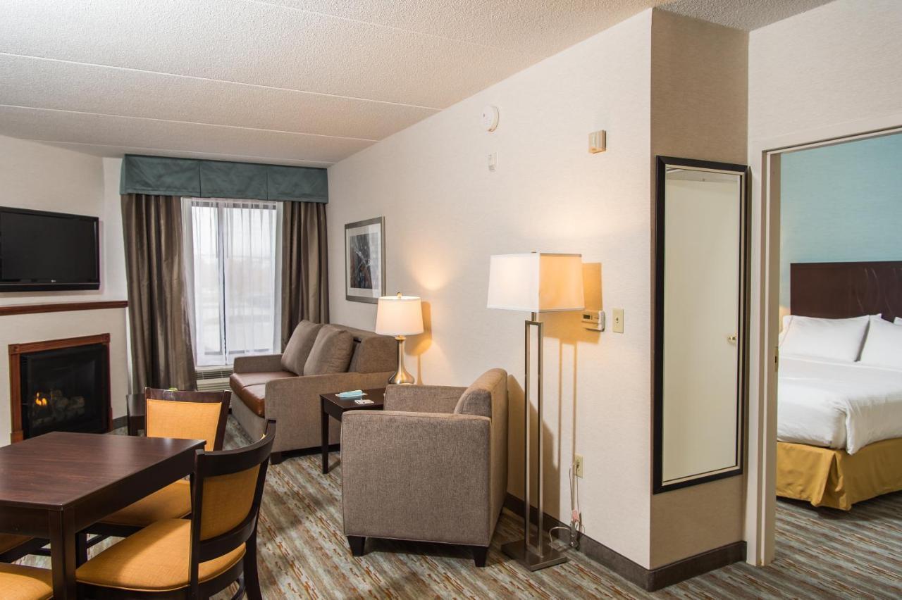 Wyndham Garden Erie Hotel Kearsarge Exterior photo